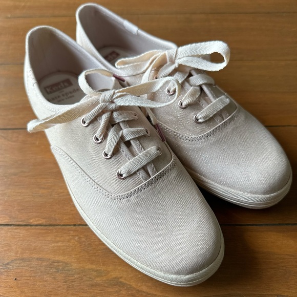 Kate spade x keds. Classic champion keds lace up style. NWOT - Picture 4 of 10